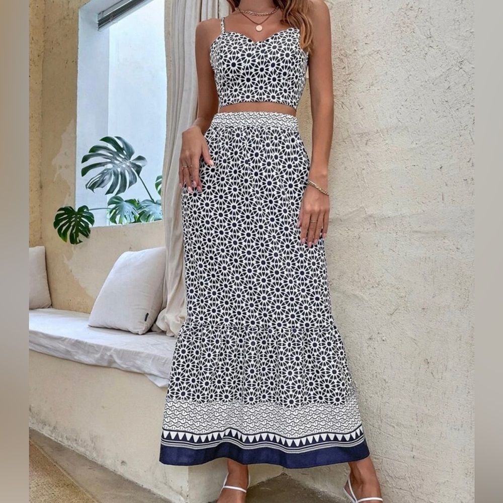 Two piece skirt set